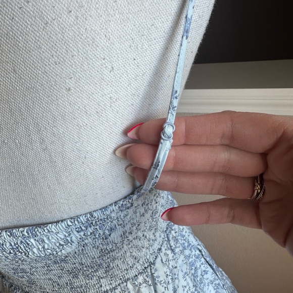 🎉2xHost Pick🎉 Florence by Mills Floral Blue and White Top - Picture 6 of 12